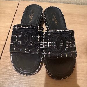 CHANEL Black Tweed CC Logo Slide Sandals